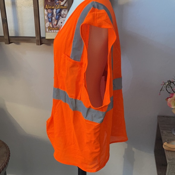 Running Reflective Orange Vest - Picture 4 of 7